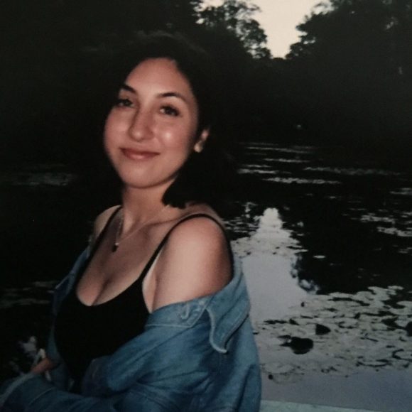 Meet your Posher, Izzy - Picture 1 of 1